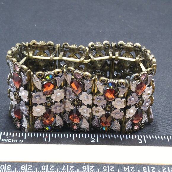 Floral White Enamel Plum Pink AB Blue Rhinestones Stretch Bracelet, 7 Inches - Picture 7 of 7